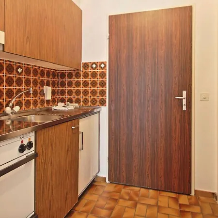 Serviced Apartments Wallis 3* Morel