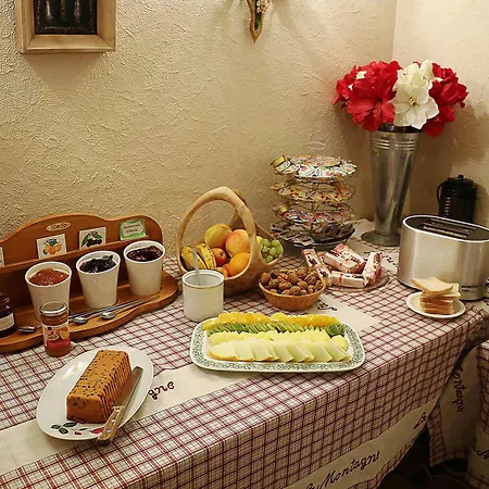 Serviced Wallis 住宿加早餐酒店 3*