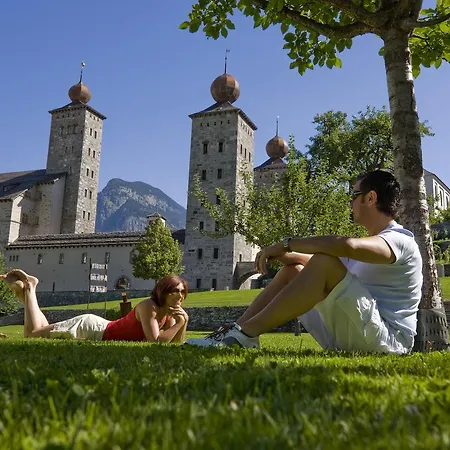 Bed & Breakfast Serviced Apartments Wallis 3*