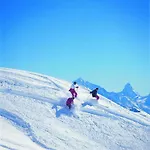 Serviced Wallis Bed & Breakfast 3*