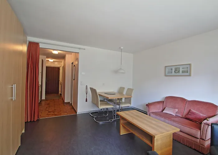 Bed & Breakfast Serviced Apartments Wallis 3*