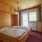 Bed & Breakfast Serviced Apartments Wallis Morel