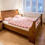Serviced Apartments Wallis Bed & Breakfast