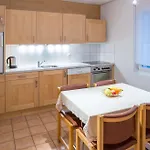 Serviced Apartments Wallis Bed & Breakfast